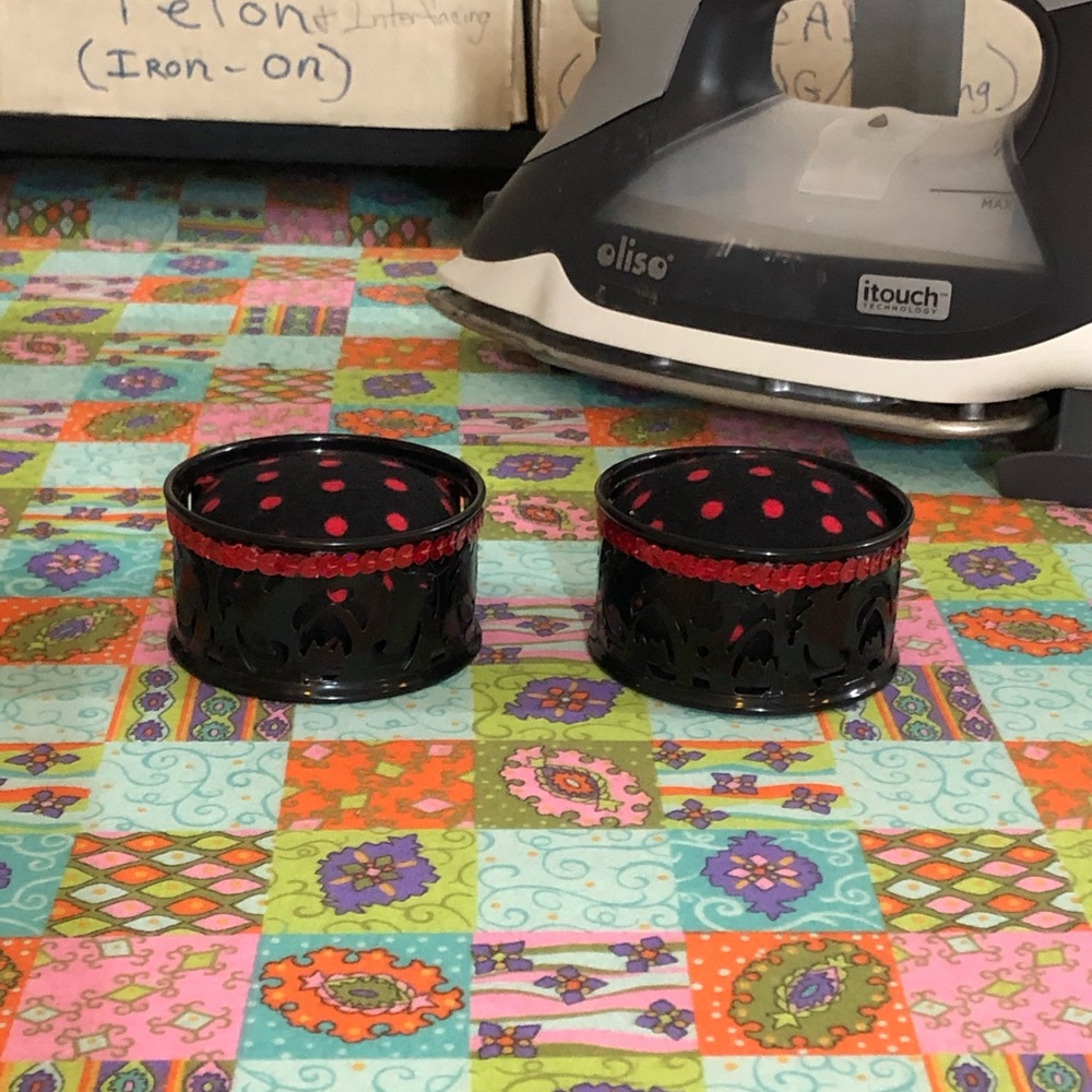This is a pin cushion (2 pc.). Approx.  3” base.